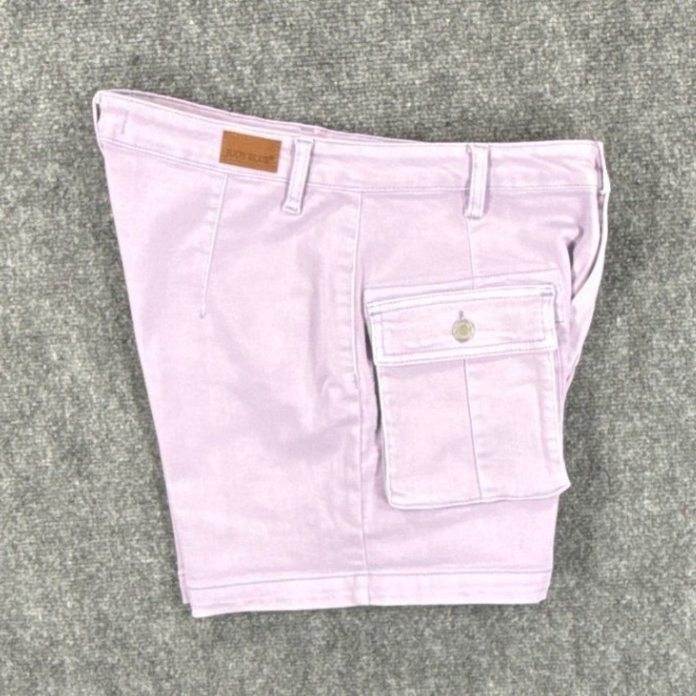 Judy Blue Lavender Purple Garment Dyed Cargo Denim Shorts Womens Size Small